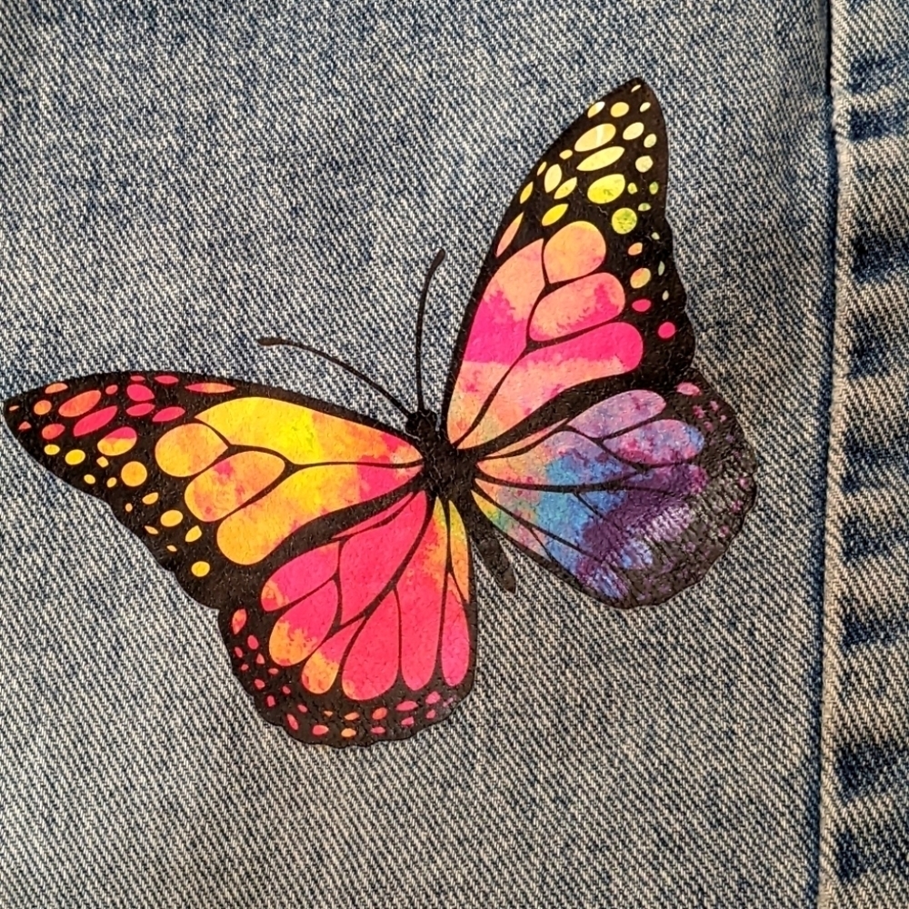 Customized Vintage jeans with butterfly and bleach - Picture 6 of 10